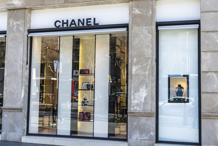 Chanel shop
