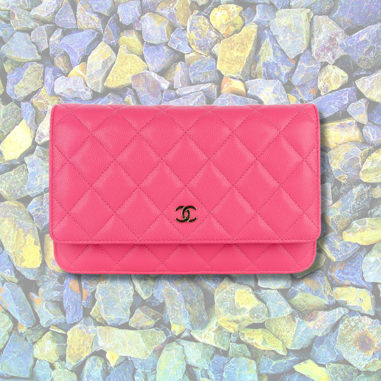 The Evolution of Chanel’s Wallet on Chain – From Classic to Contemporary